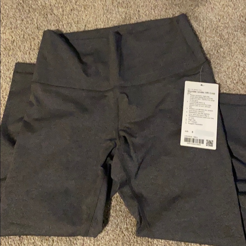 Lululemon wunder under 21’ HR crop